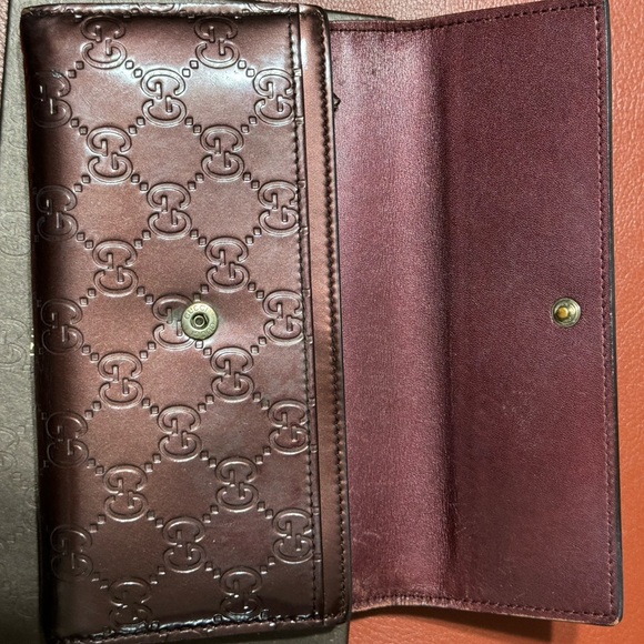 Gucci Shima Bi-Fold Wallet Lovely Heart Patent Leather - Picture 8 of 13